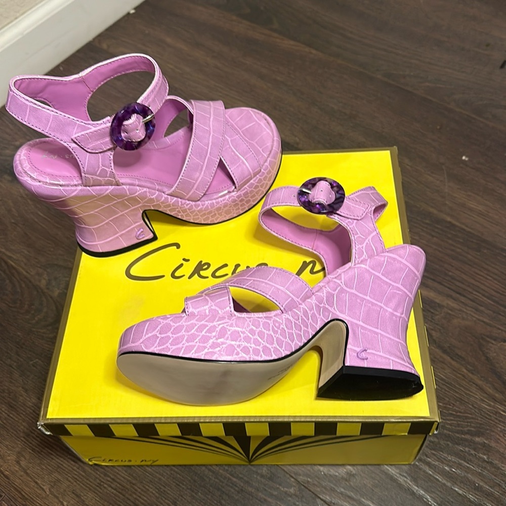 Circus NY Sam Edelman Peony Chunky Heel Sandal Fiji Flower Lavender Size 6 NWOT